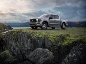 Ford F-150 XLT SuperCrew 2020 года